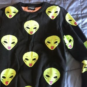 Alien sweater